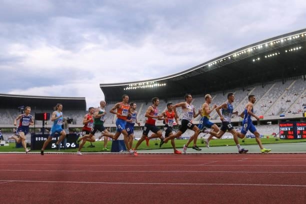 Athletes compete in the Men's 800m Final on Day 2 at the European Athletics Team Championships First League on June 20, 2021 in Cluj-Napoca, Romania.