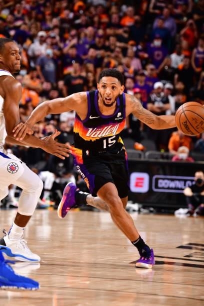 Cameron Payne of the Phoenix Suns drives to the basket during the game against the LA Clippers during Game 1 of the Western Conference Finals of the...