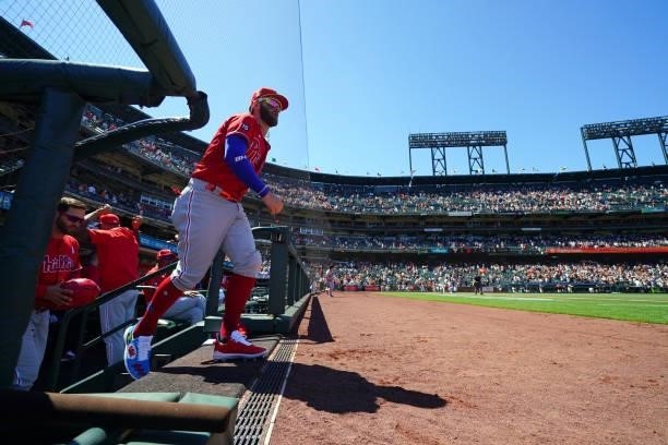 Bryce Harper of the Philadelphia Phillies takes the field during the game between the Philadelphia Phillies and the San Francisco Giants at Oracle...