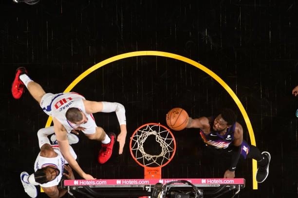 Deandre Ayton of the Phoenix Suns shoots the ball during the game against the LA Clippers during Game 2 of the Western Conference Finals of the 2021...
