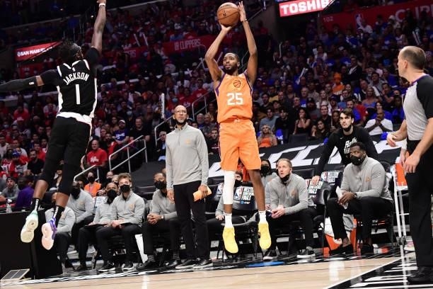Mikal Bridges of the Phoenix Suns shoots the ball during the game against the LA Clippers during Game 3 of the Western Conference Finals of the 2021...