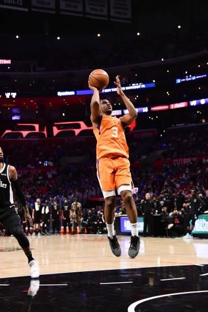 Chris Paul of the Phoenix Suns shoots the ball during the game against the LA Clippers during Game 3 of the Western Conference Finals of the 2021 NBA...