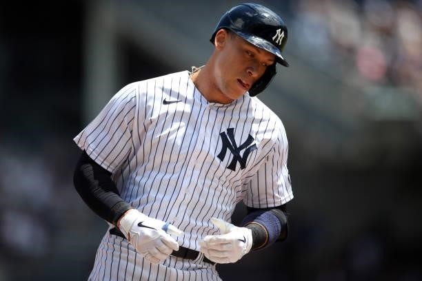 Aaron Judge of the New York Yankees rounds the bases after hitting a home run during the game between the Kansas City Royals and the New York Yankees...