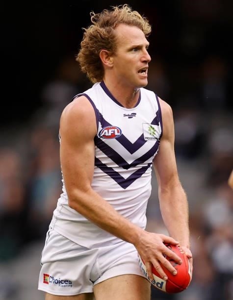 David Mundy of the Dockers in action during the 2021 AFL Round 15 match between the Collingwood Magpies and the Fremantle Dockers at Marvel Stadium...