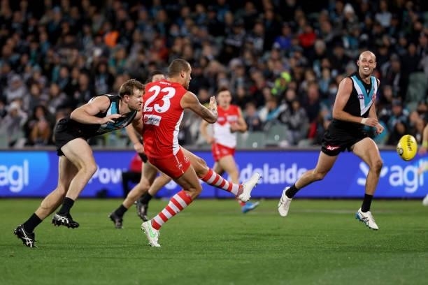 Lance Franklin of the Swans kicks his 971st goal during the 2021 AFL Round 15 match between the Port Adelaide Power and the Sydney Swans at Adelaide...