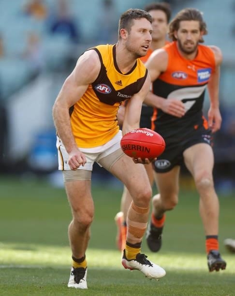 Liam Shiels of the Hawks in action during the 2021 AFL Round 15 match between the GWS Giants and the Hawthorn Hawks at the Melbourne Cricket Ground...