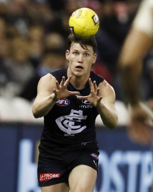 Sam Walsh of the Blues marks the ball during the 2021 AFL Round 15 match between the Carlton Blues and the Adelaide Crows at Marvel Stadium on June...