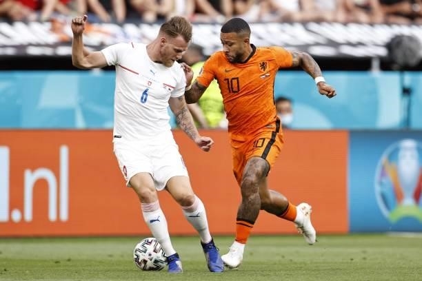 Tomas Kalas of Czech Republic, Memphis Depay of Holland during the UEFA EURO 2020 game between the Netherlands and the Czech Republic at the Puskas...