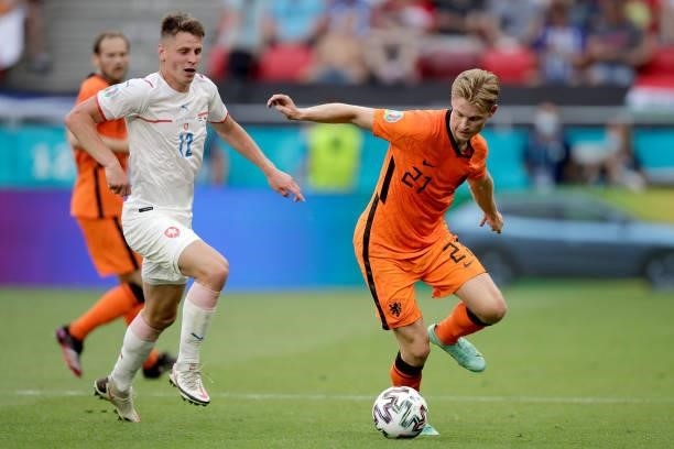 Lukas Masopust of Czech Republic, Frenkie de Jong of Holland during the EURO match between Holland v Czech Republic at the Puskas Arena on June 27,...