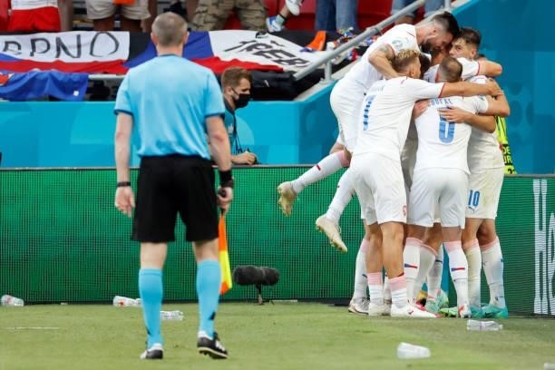 Czech Republic's forward Patrik Schick celebrates with teammates after scoring his team's second goal during the UEFA EURO 2020 round of 16 football...