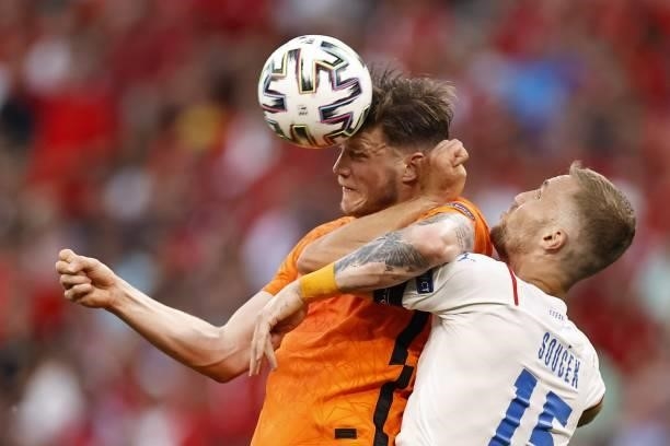Wout Weghorst of Holland, Tomas Soucek of Czech Republic during the UEFA EURO 2020 match between the Netherlands and the Czech Republic at Puskas...