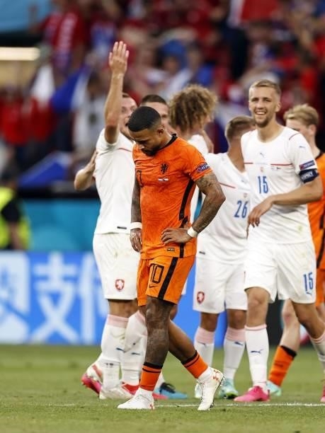 Memphis Depay of Holland, Michal Sadilek of Czech Republic, Tomas Soucek of Czech Republic during the UEFA EURO 2020 game between the Netherlands and...