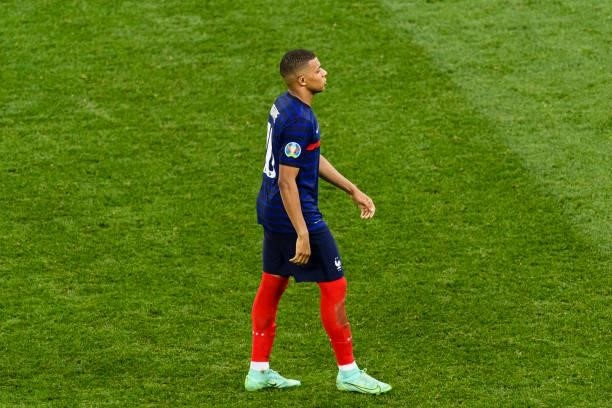Kylian Mbappe of France attempts his free kick during the UEFA Euro 2020 Championship Round of 16 match between France and Switzerland at National...
