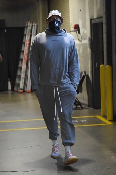 DeMarcus Cousins of the LA Clippers arrives to the arena prior to the game against the Phoenix Suns during Game 6 of the Western Conference Finals of...