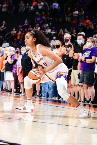 Skylar Diggins-Smith of the Phoenix Mercury looks to pass the ball against the Minnesota Lynx on June 30, 2021 at Phoenix Suns Arena in Phoenix,...