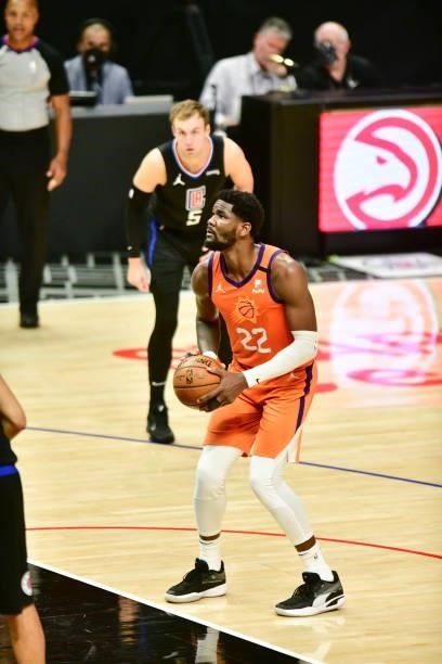 Deandre Ayton of the Phoenix Suns shoots a free throw during the game against the LA Clippers during Game 6 of the Western Conference Finals of the...