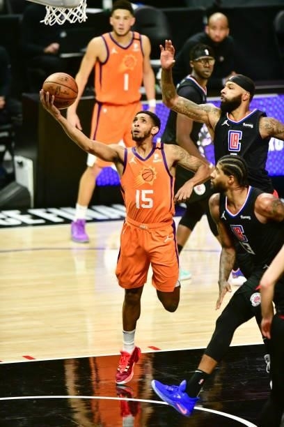 Cameron Payne of the Phoenix Suns drives to the basket during the game against the LA Clippers during Game 6 of the Western Conference Finals of the...