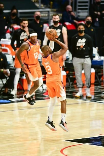 Chris Paul of the Phoenix Suns shoots the ball during the game against the LA Clippers during Game 6 of the Western Conference Finals of the 2021 NBA...