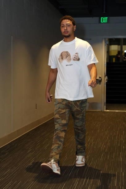 Bryn Forbes of the Milwaukee Bucks arrives to the arena before the game against the Atlanta Hawks during Game 5 of the Eastern Conference Finals of...