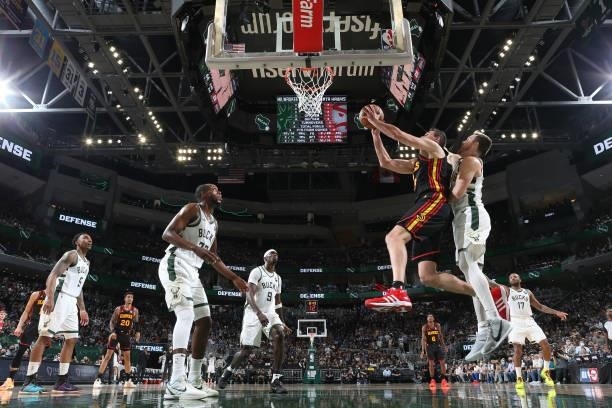 Danilo Gallinari of the Atlanta Hawks drives to the basket against the Milwaukee Bucks during Game 5 of the Eastern Conference Finals of the 2021 NBA...