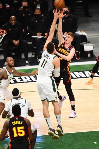 Kevin Huerter of the Atlanta Hawks shoots the ball during the game against the Milwaukee Bucks during Game 5 of the Eastern Conference Finals of the...