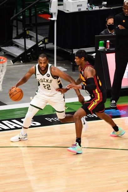 Khris Middleton of the Milwaukee Bucks drives to the basket during the game against the Atlanta Hawks during Game 5 of the Eastern Conference Finals...