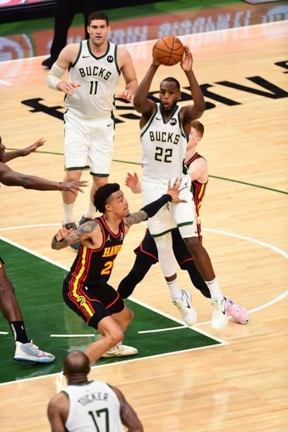 Khris Middleton of the Milwaukee Bucks passes the ball during the game against the Atlanta Hawks during Game 5 of the Eastern Conference Finals of...