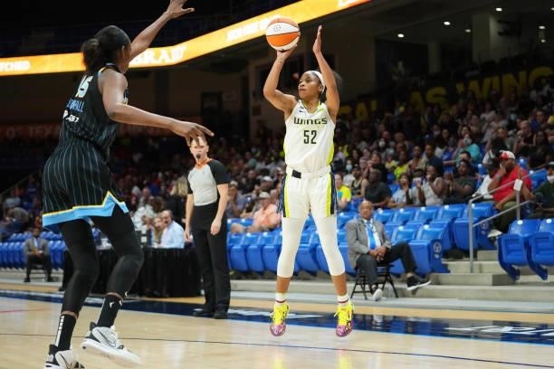 Tyasha Harris of the Dallas Wings shoots the ball against the Chicago Sky on July 2, 2021 at the College Park Center in Arlington, Texas. NOTE TO...