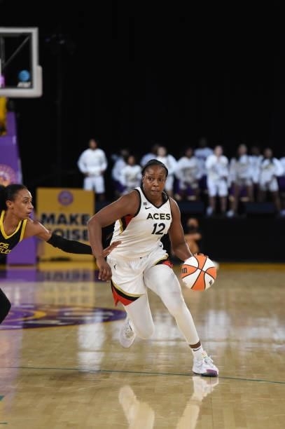 Chelsea Gray of the Las Vegas Aces drives to the basket against the Los Angeles Sparks on July 2, 2021 at Los Angeles Convention Center in Los...