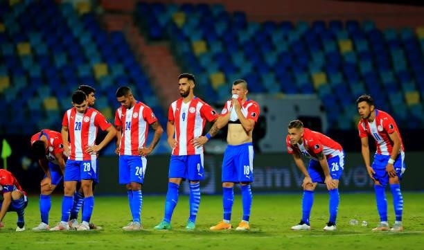 Players of Paraguay react during the penalty shootout during the Quarterfinal match between Peru and Paraguay as part of Conmebol Copa America Brazil...