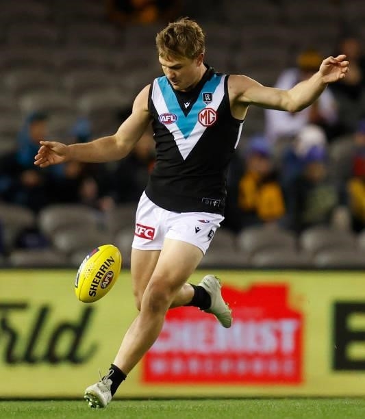 Ollie Wines of the Power in action during the 2021 AFL Round 16 match between the Hawthorn Hawks and the Port Adelaide Power at Marvel Stadium on...