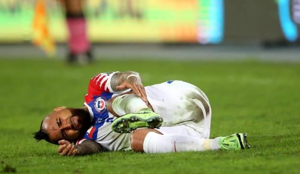 Arturo Vidal of Chile injuried ,during the Quarterfinal match between Brazil and Chile as part of Conmebol Copa America Brazil 2021 at Estadio...