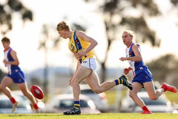 Zachary Pritchard of the Jets runs with the ball during the NAB League match between Gippsland Power and the Western Jets at Morwell Football Ground...
