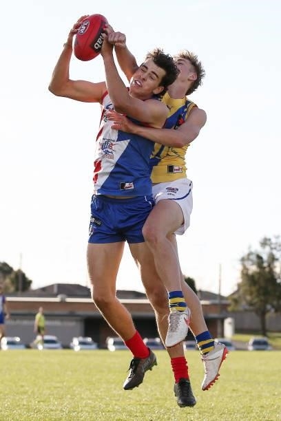 Liam Heasley of the Power marks the ball during the NAB League match between Gippsland Power and the Western Jets at Morwell Football Ground on July...
