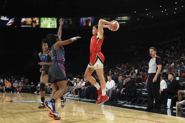 Kelsey Plum of the Las Vegas Aces passes the ball against the Atlanta Dream on July 4, 2021 at Michelob ULTRA Arena in Las Vegas, Nevada. NOTE TO...