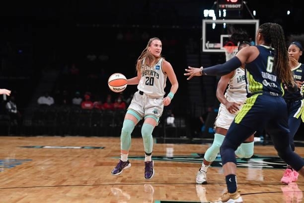 Sabrina Ionescu of the New York Liberty handles the ball against the Dallas Wings on July 5, 2021 at the Barclays Center in Brooklyn, New York. NOTE...