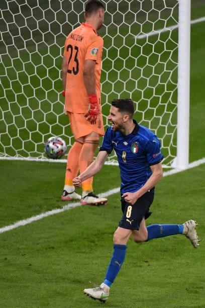 Jorginho of Italy celebrates the win at penalty shoot out with Spain during the UEFA Euro 2020 Championship Semi-final match between Italy and Spain...