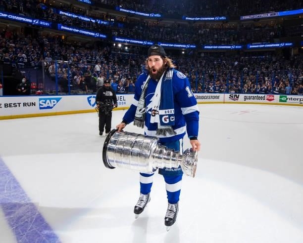 Pat Maroon of the Tampa Bay Lightning hoists the Stanley Cup overhead after the Tampa Bay Lightning defeated the Montreal Canadiens in Game Five to...