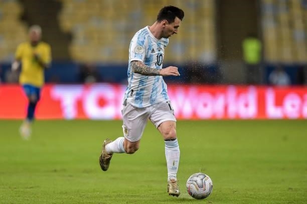Messi player from Argentina during a match against Brazil at the Maracana stadium, for the Copa America 2021, this Saturday .