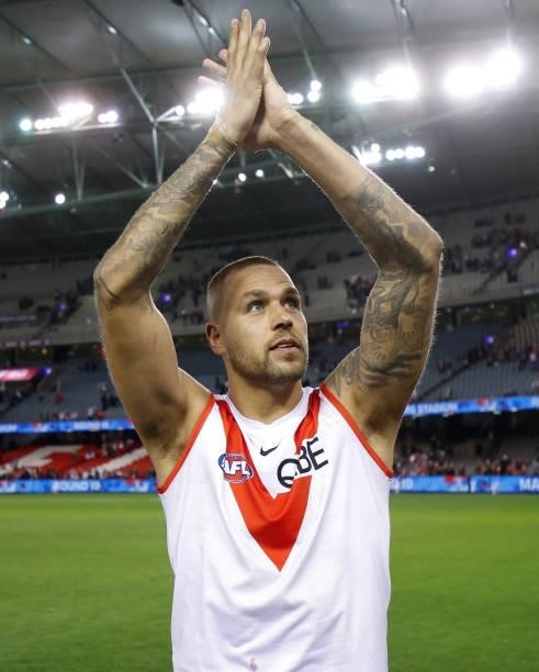 Lance Franklin of the Swans celebrates during the 2021 AFL Round 17 match between the Western Bulldogs and the Sydney Swans at Marvel Stadium on July...