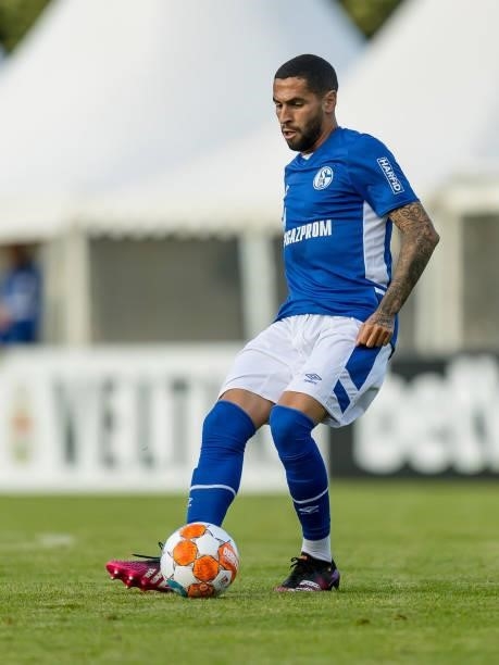 Omar Mascarell of FC Schalke 04 controls the ball during the Pre-Season Friendly match between FC Schalke 04 and Shakhtar Donetsk at Waldstadion...