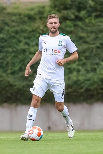 Christoph Kramer of Borussia Moenchengladbach controls the Ball during the Pre-Season Match between Borussia Moenchengladbach and Viktoria Koeln at...