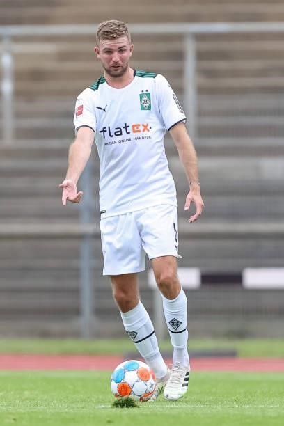 Christoph Kramer of Borussia Moenchengladbach controls the Ball during the Pre-Season Match between Borussia Moenchengladbach and Viktoria Koeln at...