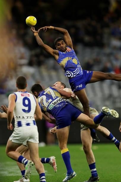 Liam Ryan of the Eagles attempts to mark during the 2021 AFL Round 17 match between the West Coast Eagles and the North Melbourne Kangaroos at Optus...