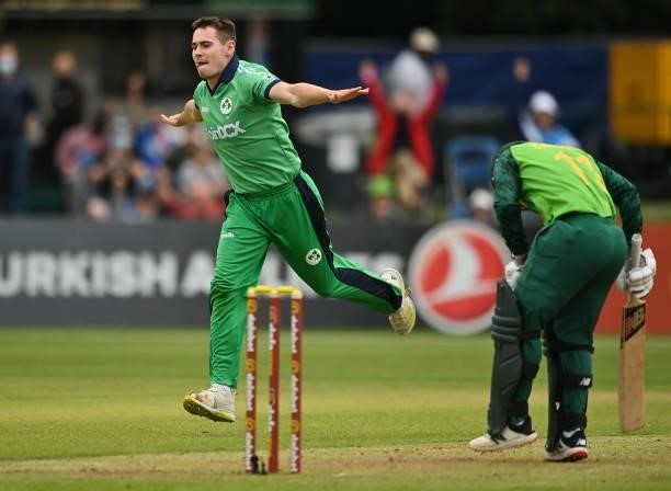 Dublin , Ireland - 13 July 2021; Josh Little of Ireland celebrates after claiming the wicket of South Africa's Temba Bavuma during the 2nd Dafanews...