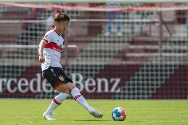 Hiroki Ito of VfB Stuttgart controls the Ball during the Pre-Season Friendly match between VfB Stuttgart and SV Darmstadt 98 at...