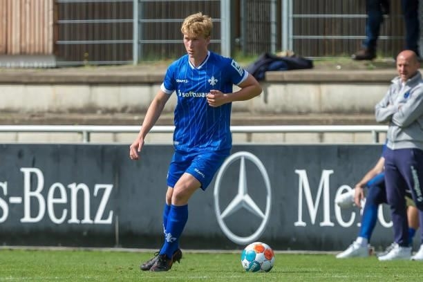 Clemens Riedel of SV Darmstadt 98 controls the Ball during the Pre-Season Friendly match between VfB Stuttgart and SV Darmstadt 98 at...