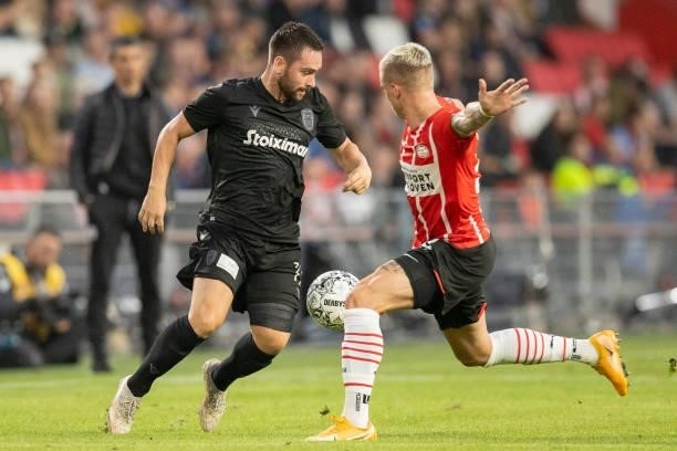Andrija Zivkovic of PAOK FC and Philipp Max of PSV Eindhoven battle for the ball during the Pre-Season Friendly match between PSV Eindhoven and PAOK...