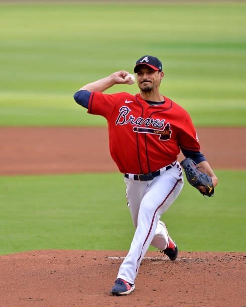 Charlie Morton of the Atlanta Braves pitches in the first inning against the Tampa Bay Rays at Truist Park on July 16, 2021 in Atlanta, Georgia.