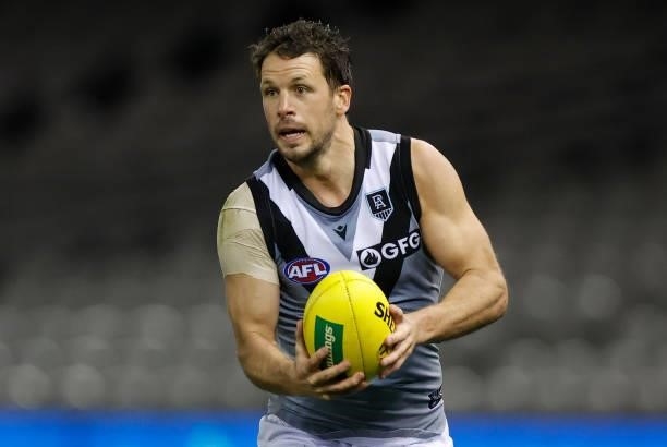 Travis Boak of the Power in action during the 2021 AFL Round 18 match between the St Kilda Saints and the Port Adelaide Power at Marvel Stadium on...